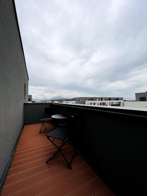 Skylark - Singapore Penthouse With Jacuzzi & Panoramic View Apartment Brasov Exterior photo