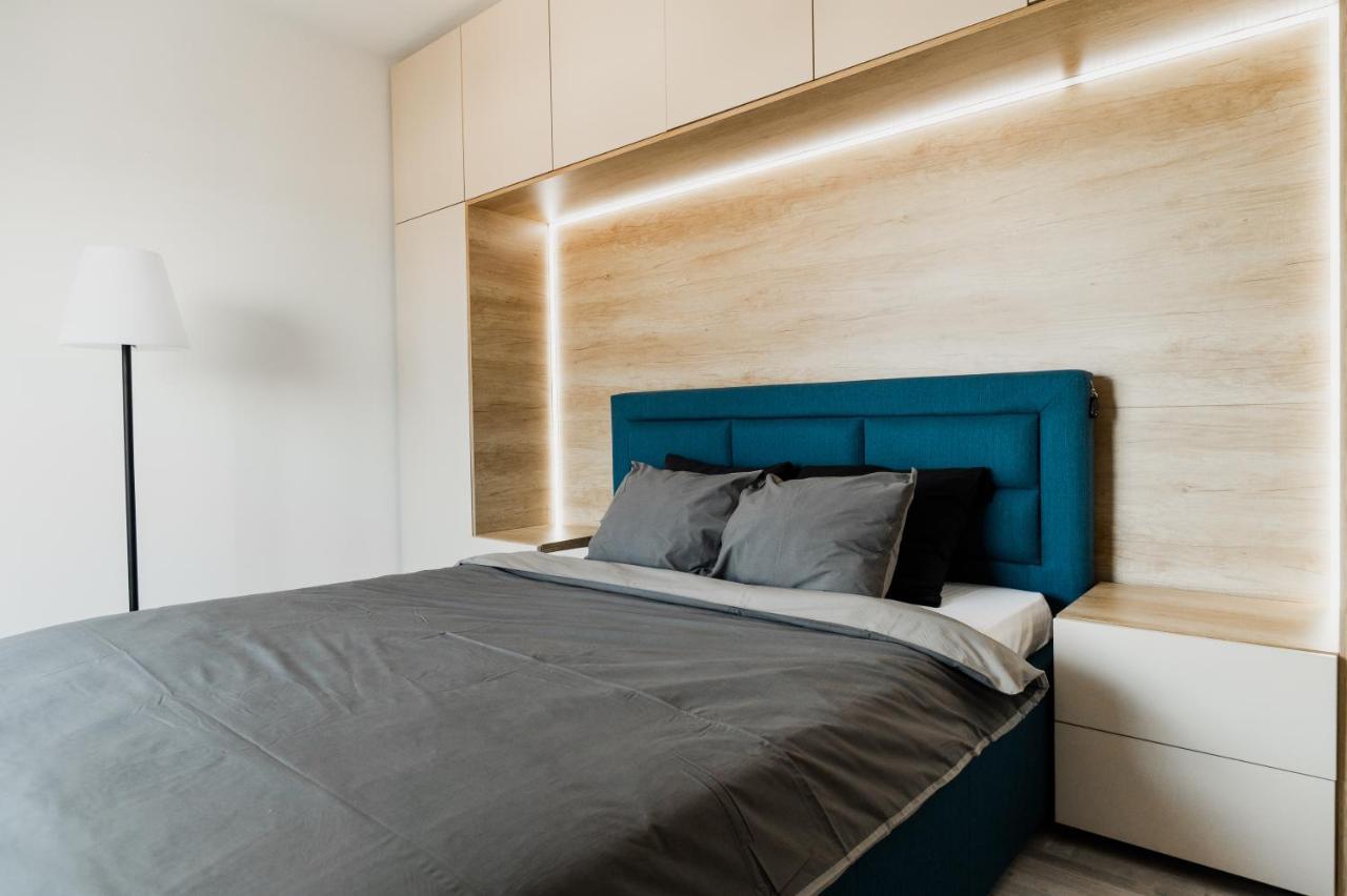 Skylark - Singapore Penthouse With Jacuzzi & Panoramic View Brasov Exterior photo